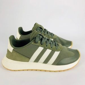 Adidas Flashback Classic look w/ modern materials
